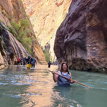 Karlijn The Narrows Zion National Park